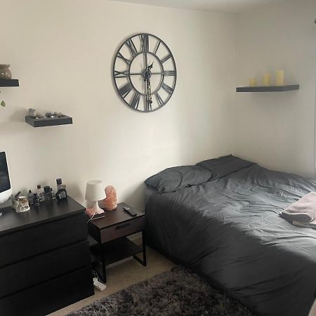 This Apartment Is No Longer Available! マンチェスター エクステリア 写真