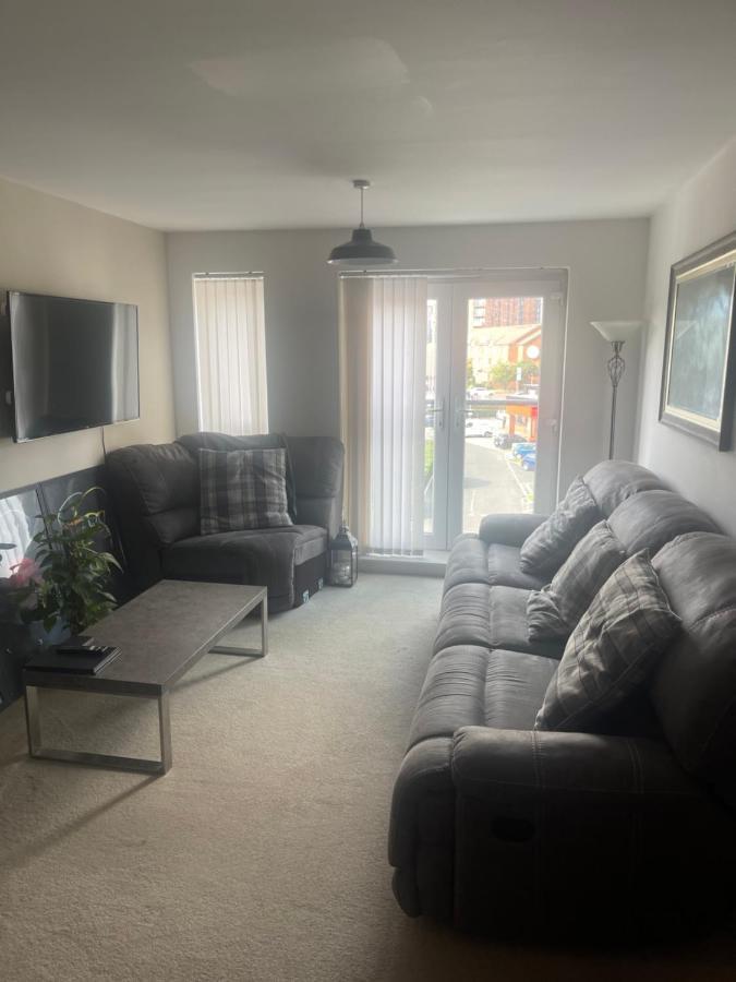 This Apartment Is No Longer Available! マンチェスター エクステリア 写真